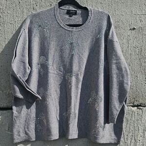 Chic Off-the-Shoulder Gray Sweater